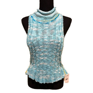NWT BLUE AND WHITE FREE PEOPLE SWEATER TURTLE NECK TOP